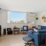 3 Bedroom Gorgeous In בית נופש *