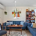 3 Bedroom Gorgeous In בית נופש