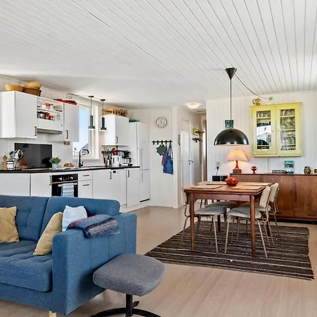 3 Bedroom Gorgeous In בית נופש למביג