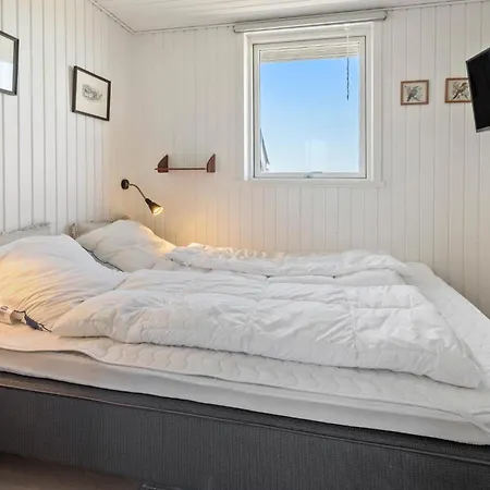 3 Bedroom Gorgeous In בית נופש *