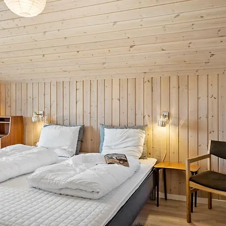Vakantiehuis 3 Bedroom Gorgeous In *