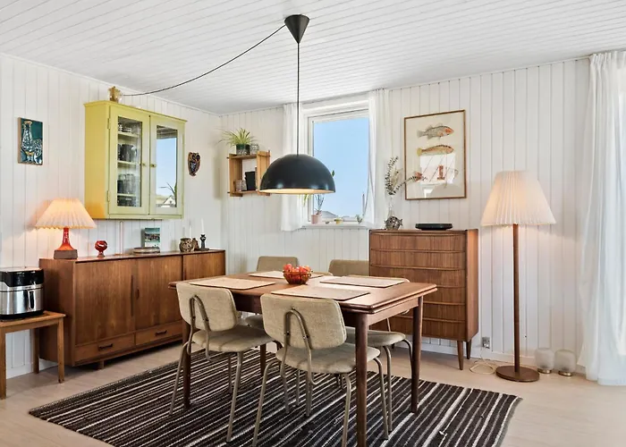 3 Bedroom Gorgeous In Dom wakacyjny Lemvig