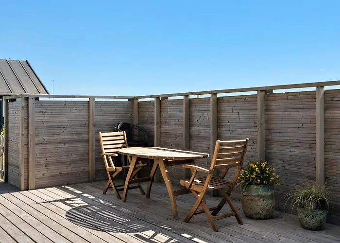 3 Bedroom Gorgeous In Dom wakacyjny Lemvig